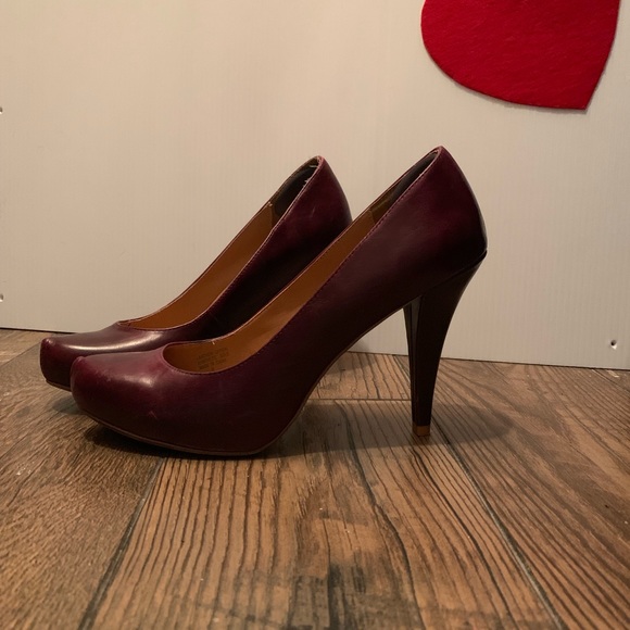 Steve Madden platform heels - Picture 2 of 4